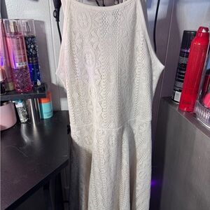 White Lace Sleeveless Dress